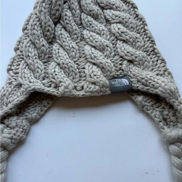 The North Face Women's Knit Braided Gray Beanie - Picture 3 of 5